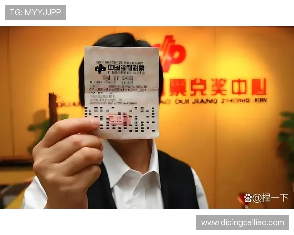 邵佳一回应比赛两红判罚表示心态平和称这是足球比赛中的正常情况