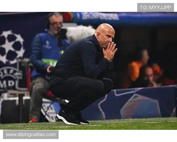 卡拉格警告利物浦正面临危机 需提升身体对抗能力以重回巅峰 卡拉格警告利物浦正面临危机 需提升身体对抗能力以重回巅峰